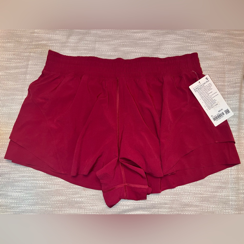 Lululemon Shake It Out High-Rise Run Short 2.5” – Size XL – MGTS – NWT - Picture 2 of 6